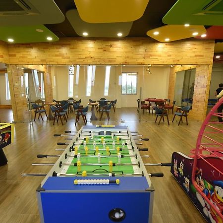 Orbit99 Club And Resort Rawal Ngoại thất bức ảnh
